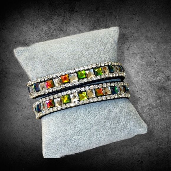 B36 Holo Silver Metallic Crystal Rhinestone Wrap Bracelet Large Silver Rainbow - Picture 16 of 16